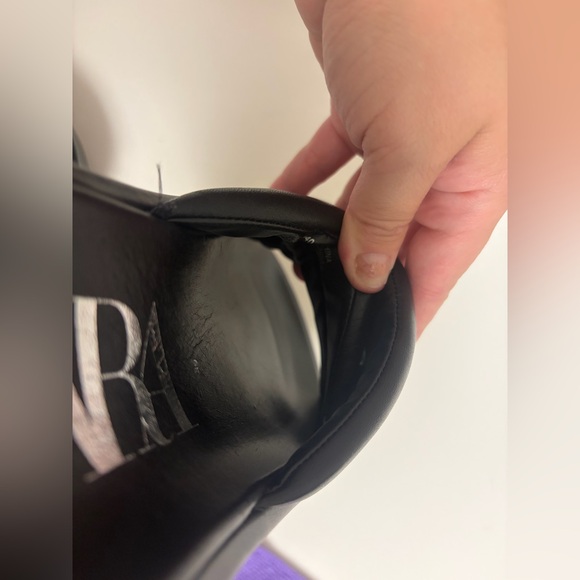 ZARA black Faux Leather Puffer Strappy Platform Slides Sandals size EU 39 - Picture 13 of 13